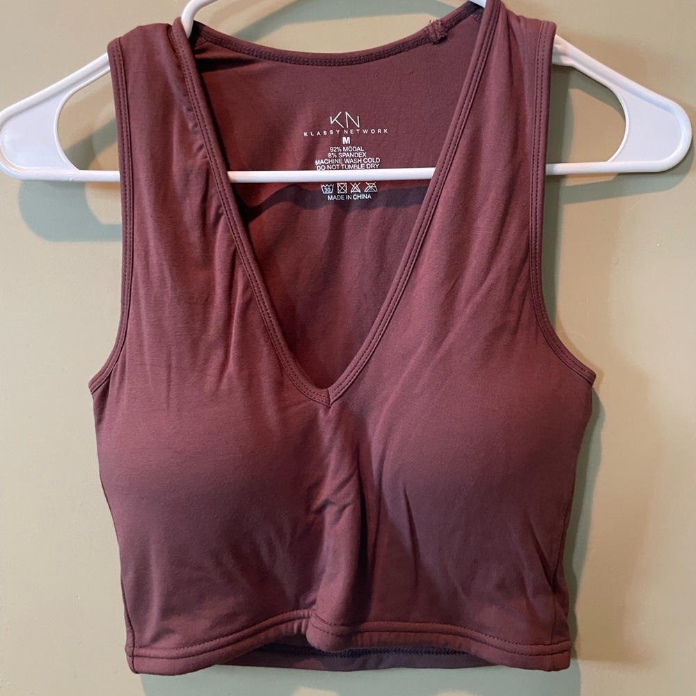 Klassy Network V-Neck Brami (Crop)